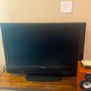 37" TV